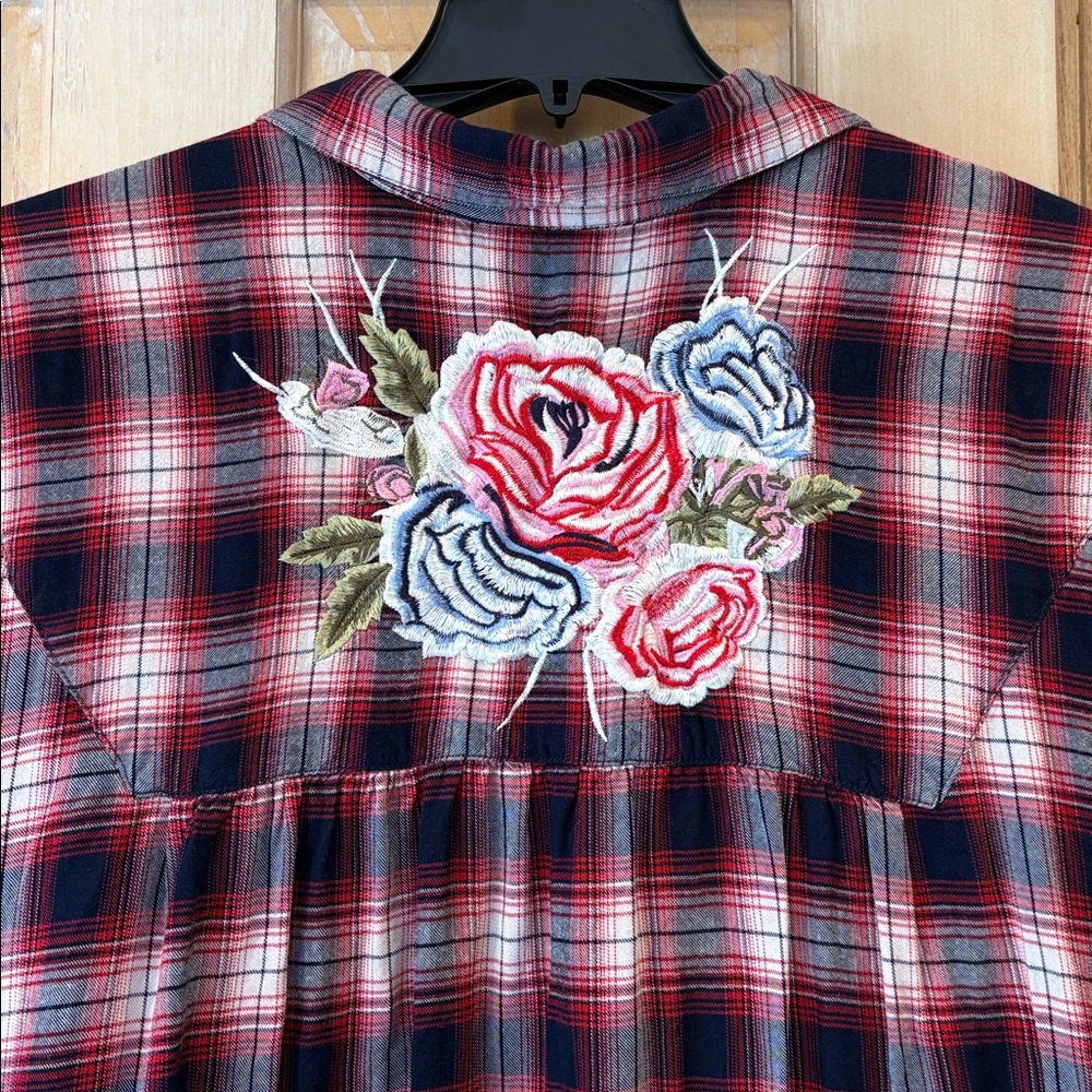 Tolani Embroidered Red and Blue Plaid Shirt Size 3X